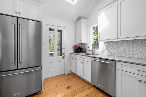 $3,750 | 36 2nd Street, Newport, RI 02840