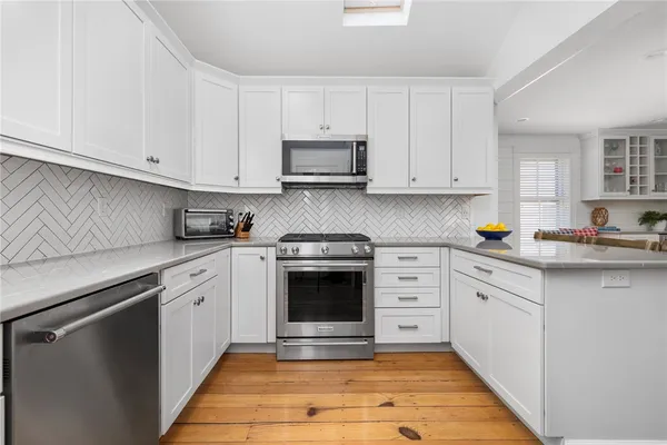 $3,750 | 36 2nd Street, Newport, RI 02840