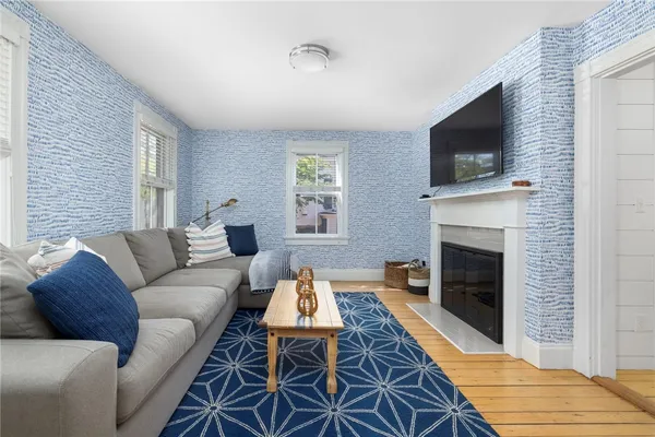 $3,750 | 36 2nd Street, Newport, RI 02840