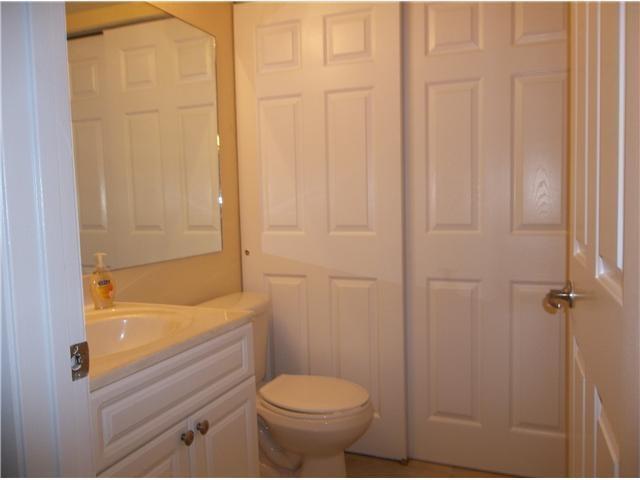 8051 Severn Drive, Unit D Boca Raton, FL 33433 - Photo 3 of 3 severm bath