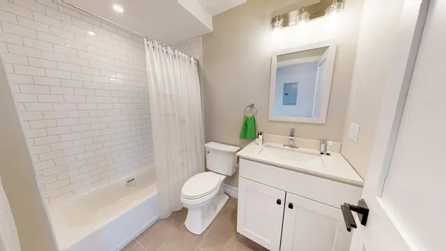 $4,750 | 81 Chestnut Hill Avenue, Unit 1R, Boston, MA 02135