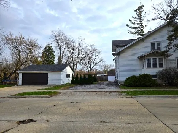 $590,000 | 419 North Princeton Avenue, Villa Park, IL 60181