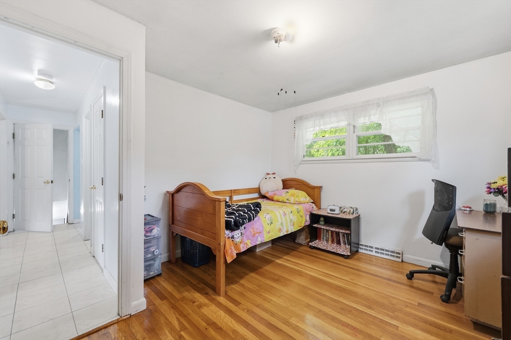 11 Mcfarlin Road Chelmsford, MA 01824 - Photo 24 of 37