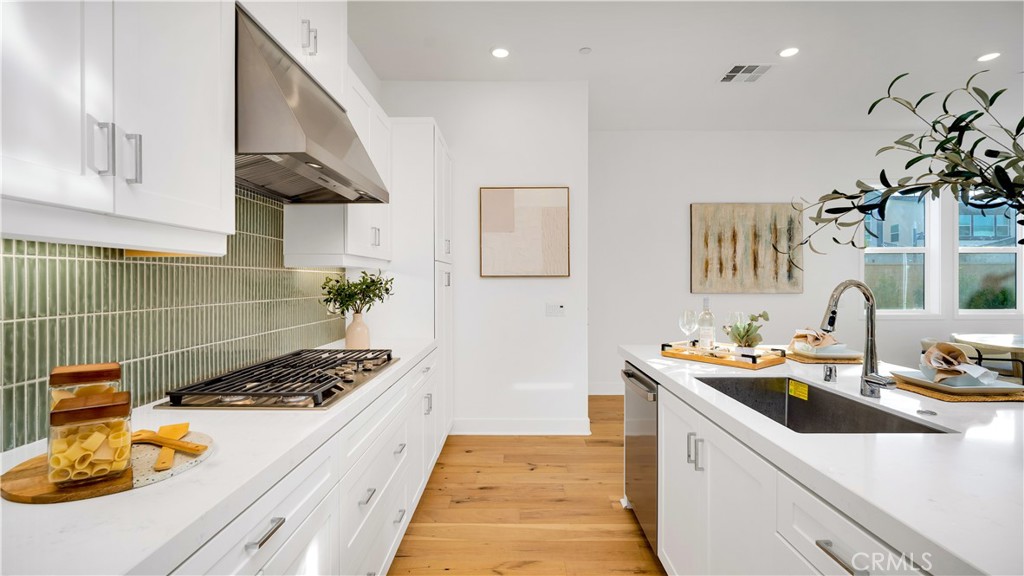 113 Junco Irvine, CA 92618 - Photo 13 of 47