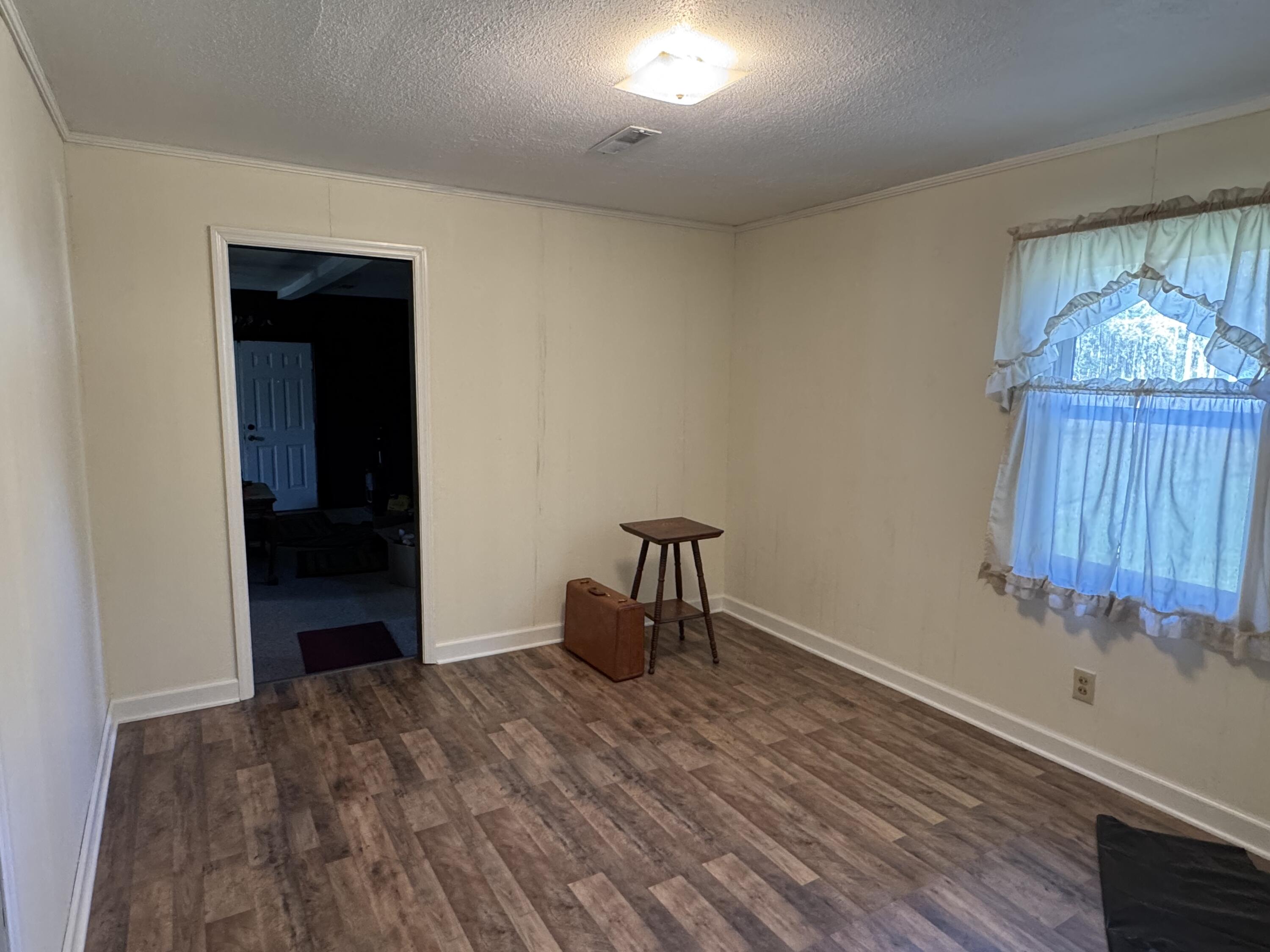 1002 Poplar Street Walterboro, SC 29488 - Photo 8 of 29 IMG_3451