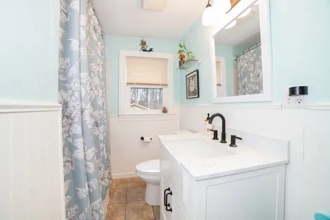 $425,000 | 193 Page Street, Lunenburg, MA 01462