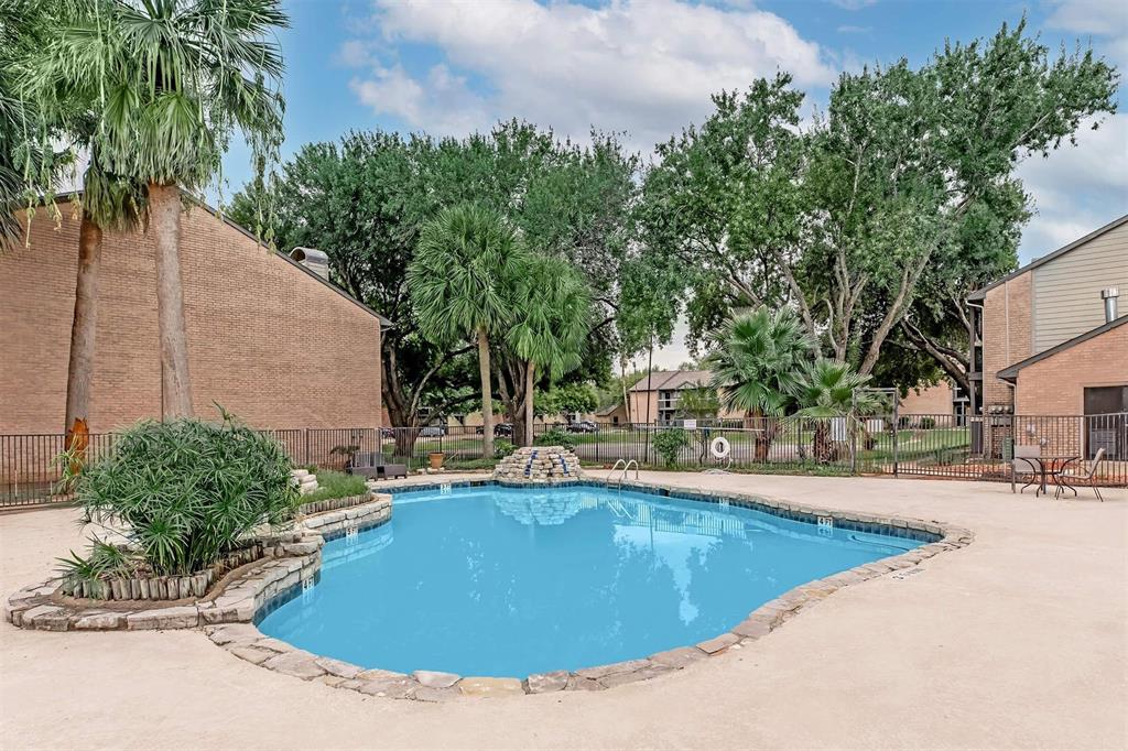 305 West Baker Road, Unit 1108 Baytown, TX 77521 - Photo 18 of 18 Receive One Month Free when you look and lease within 48 hours.