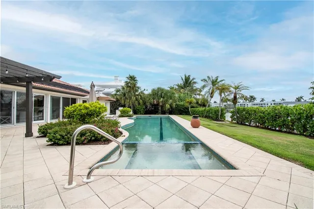 $32,000 | 222 Bay Point, Naples, FL 34103