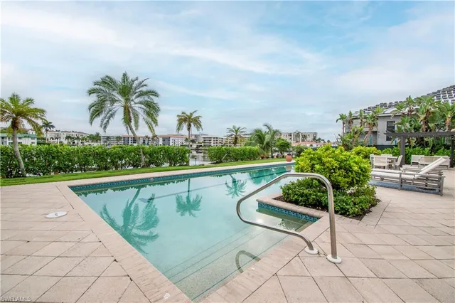 $32,000 | 222 Bay Point, Naples, FL 34103