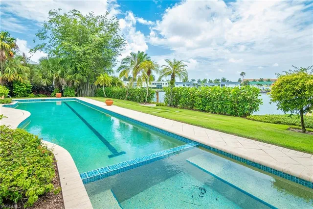 $32,000 | 222 Bay Point, Naples, FL 34103