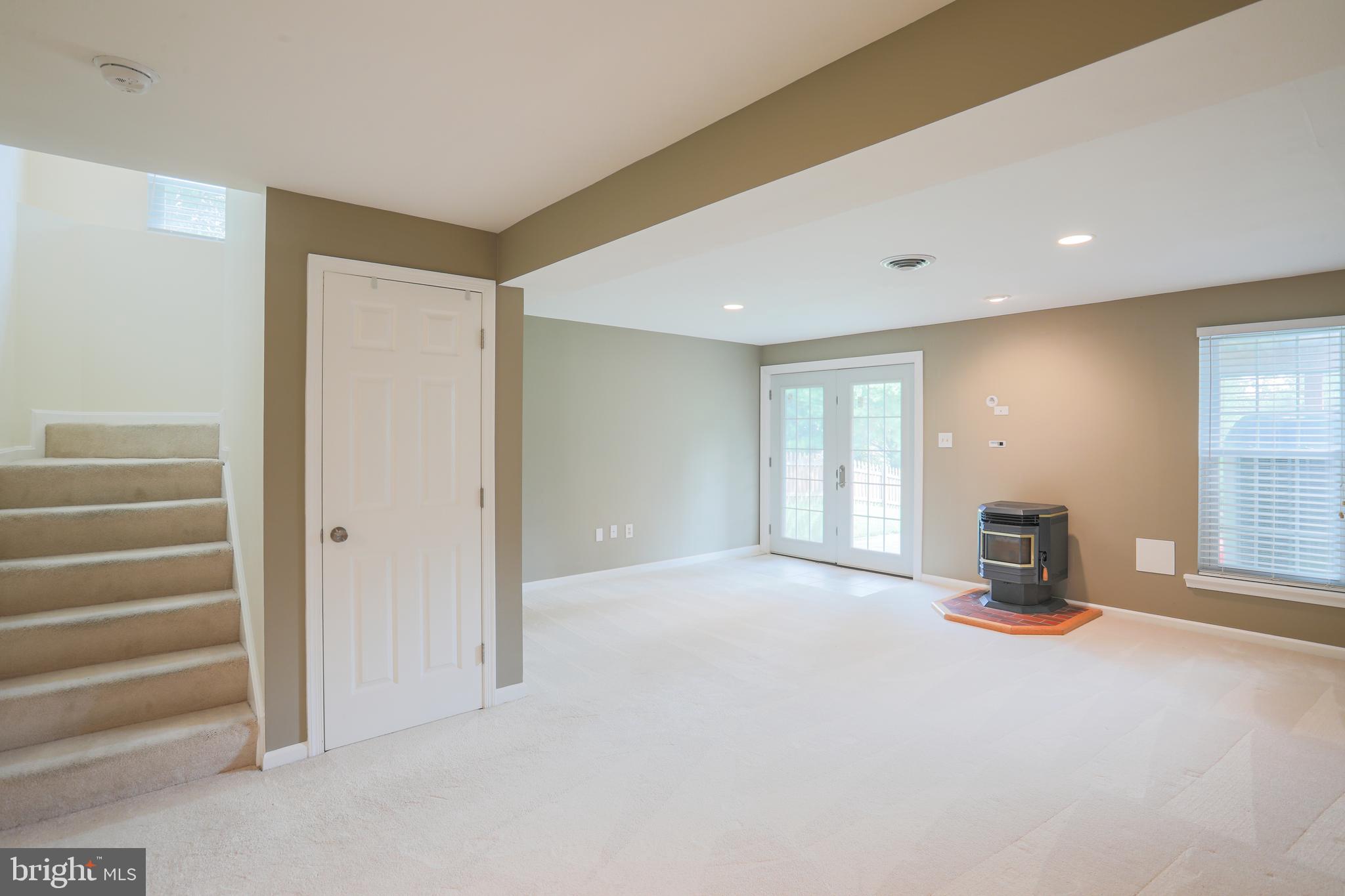4434 Silver Teal Road Baltimore, MD 21236 - Photo 42 of 50 Lower lvl family room.
