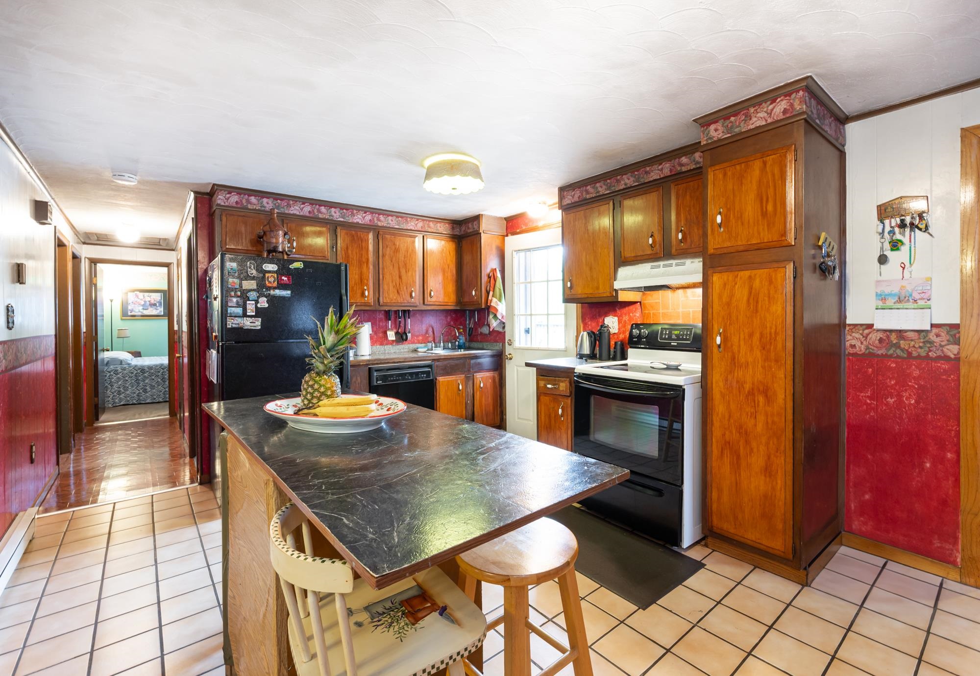 7 Therese Road Salem, NH 03079 - Photo 2 of 54