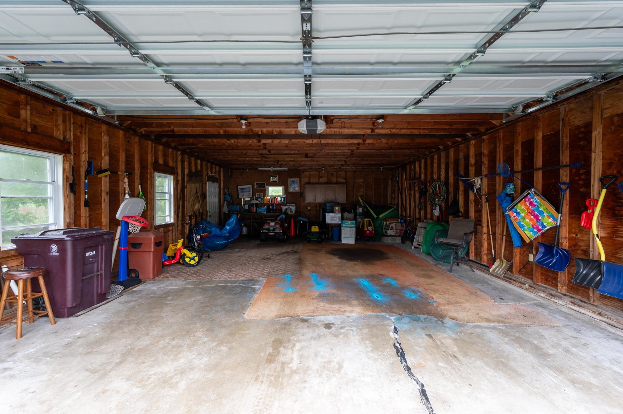 7 Therese Road Salem, NH 03079 - Photo 34 of 54