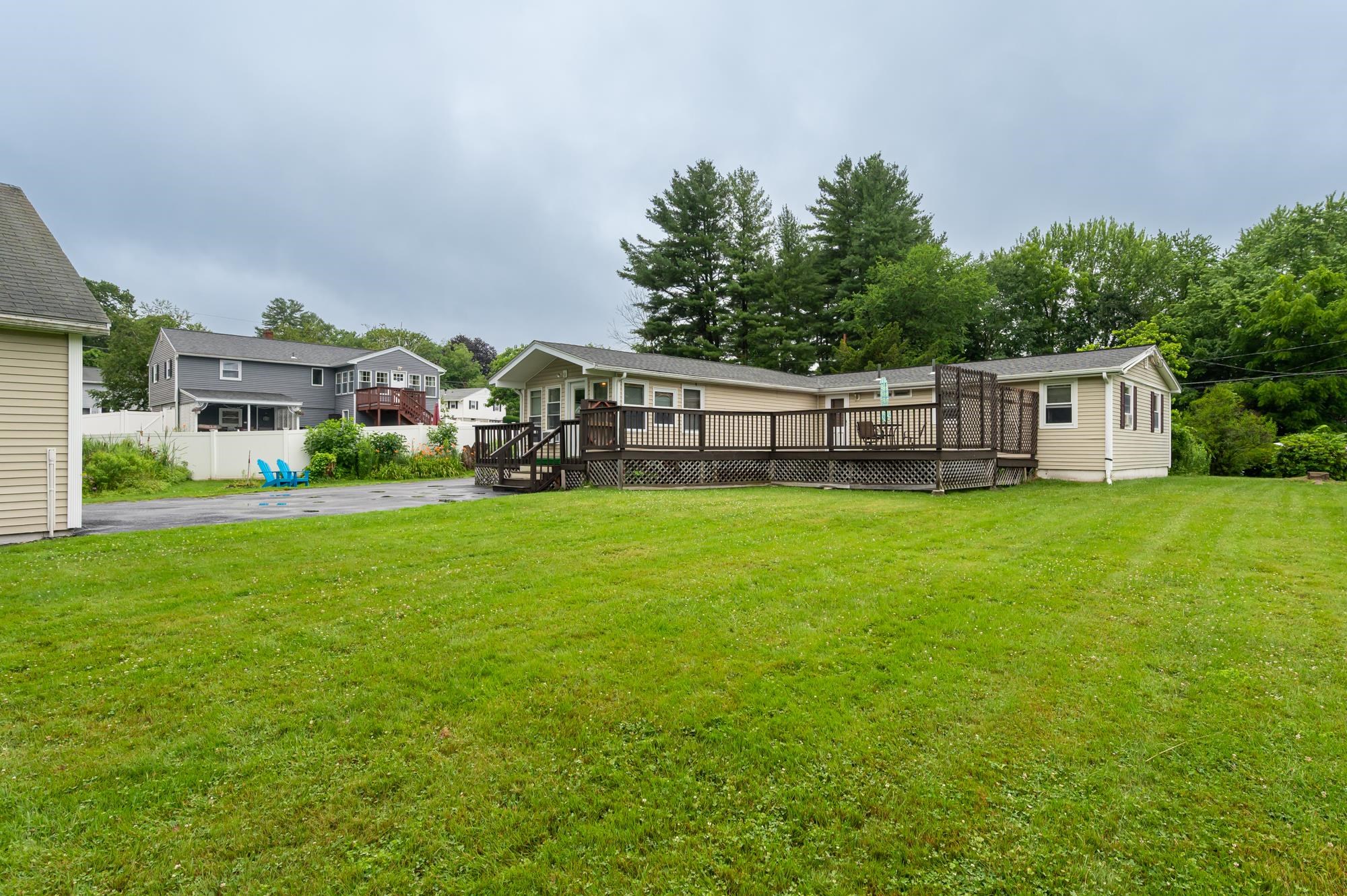 7 Therese Road Salem, NH 03079 - Photo 38 of 54