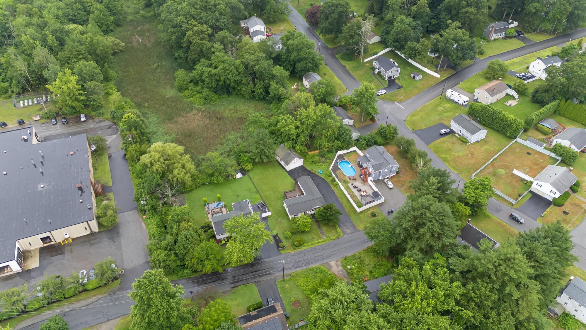 7 Therese Road Salem, NH 03079 - Photo 45 of 54