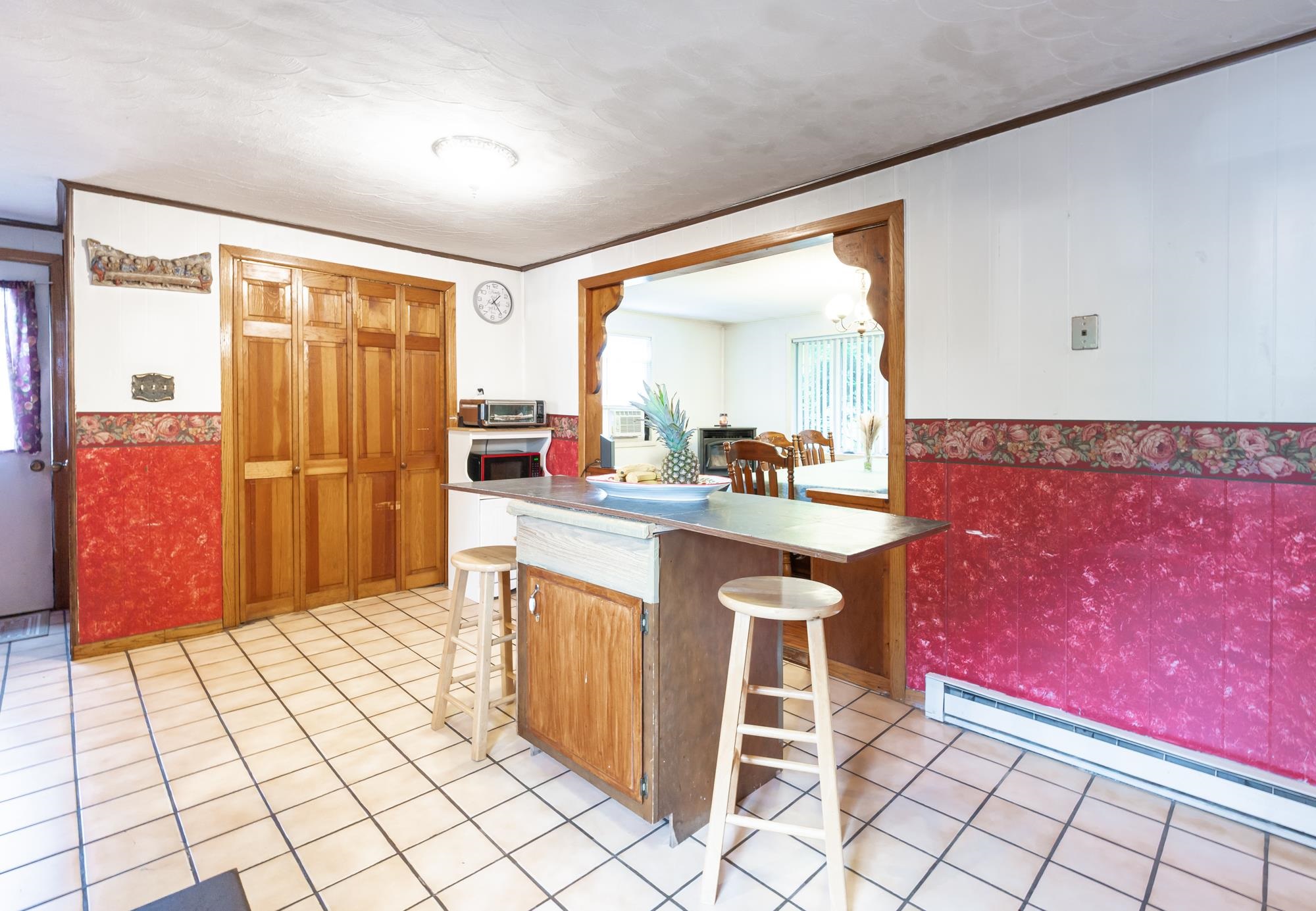 7 Therese Road Salem, NH 03079 - Photo 5 of 54