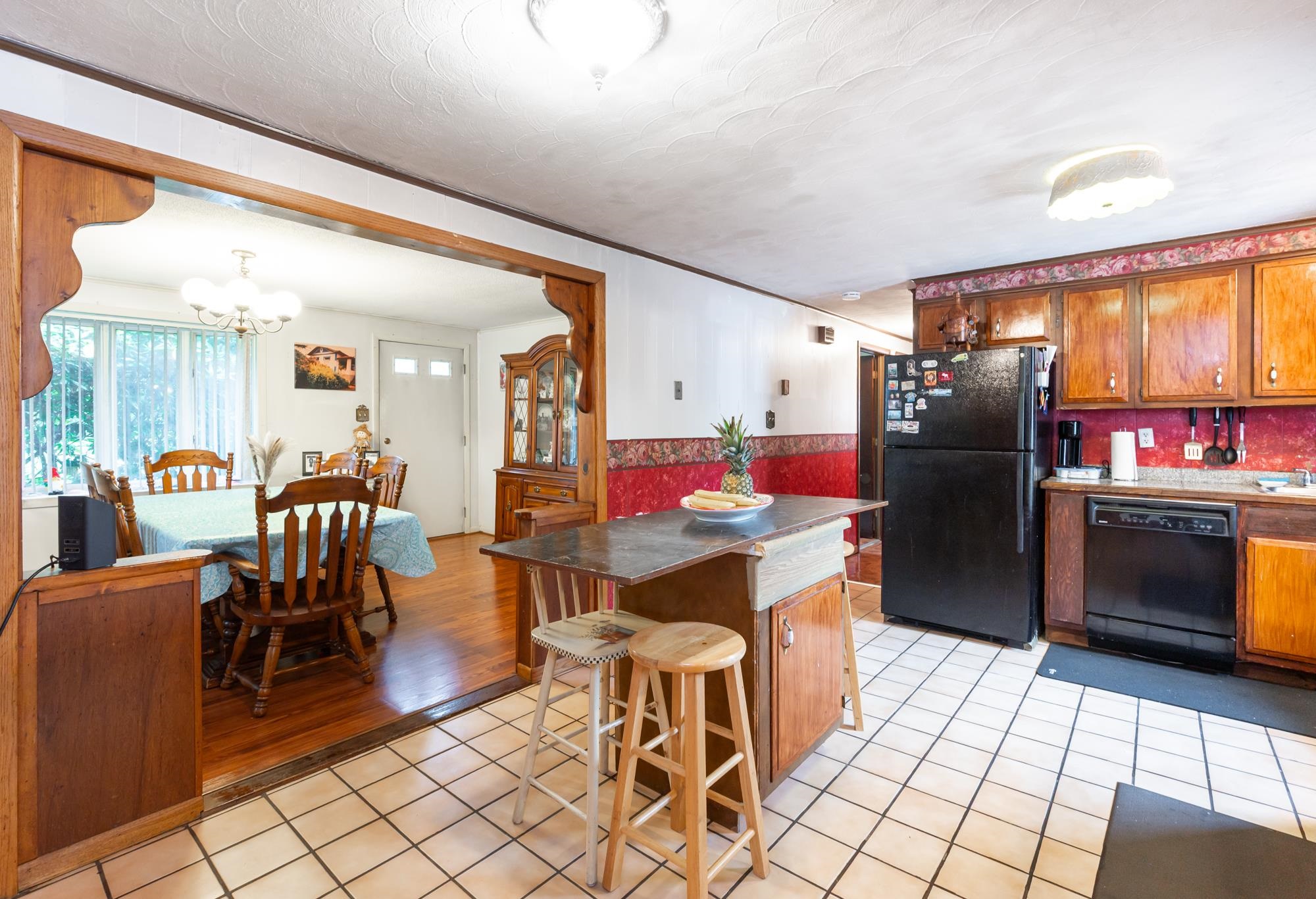 7 Therese Road Salem, NH 03079 - Photo 6 of 54