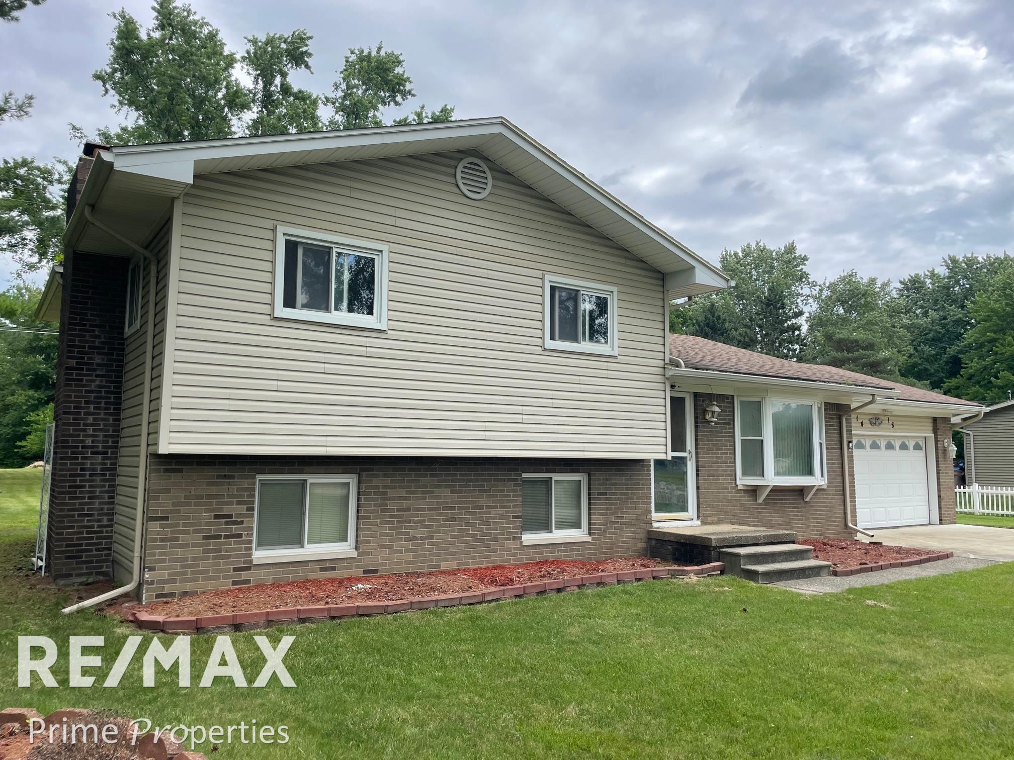 1418 West Willard Road Birch Run, MI 48415 - Photo 4 of 40 50147510-09425943-c845-4b67-92b9-64490912e02b.JPG