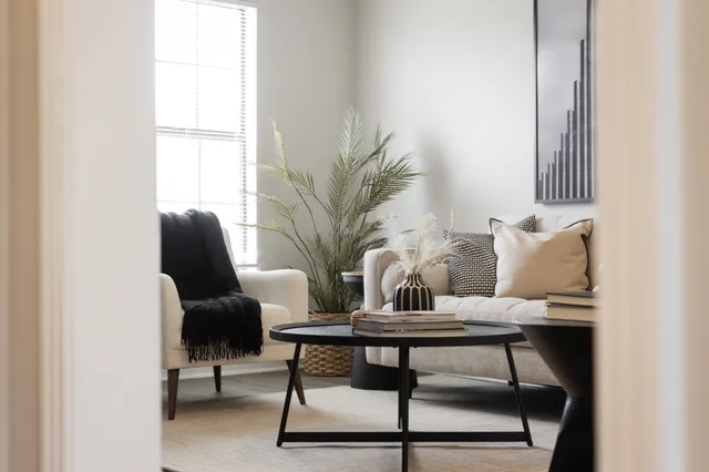 a view of a livingroom with furniture