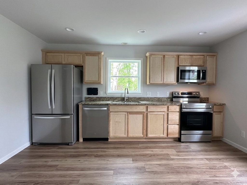 685 West Street, Unit 3 Amherst, MA 01002 - Photo 2 of 11
