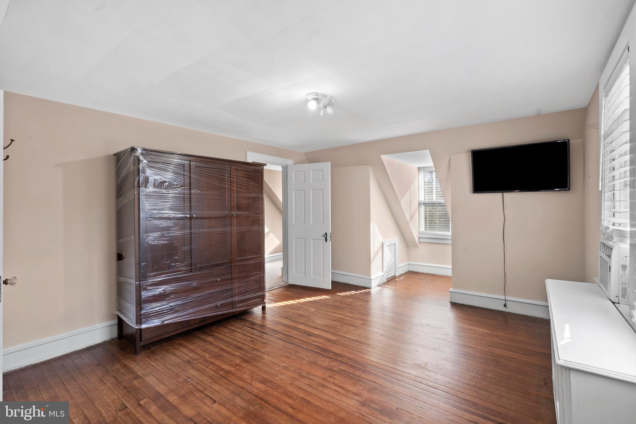 225 Fox Road Media, PA 19063 - Photo 10 of 37