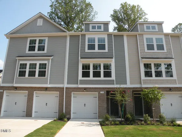 $2,350 | 328 Page Square Drive, Cary, NC 27513
