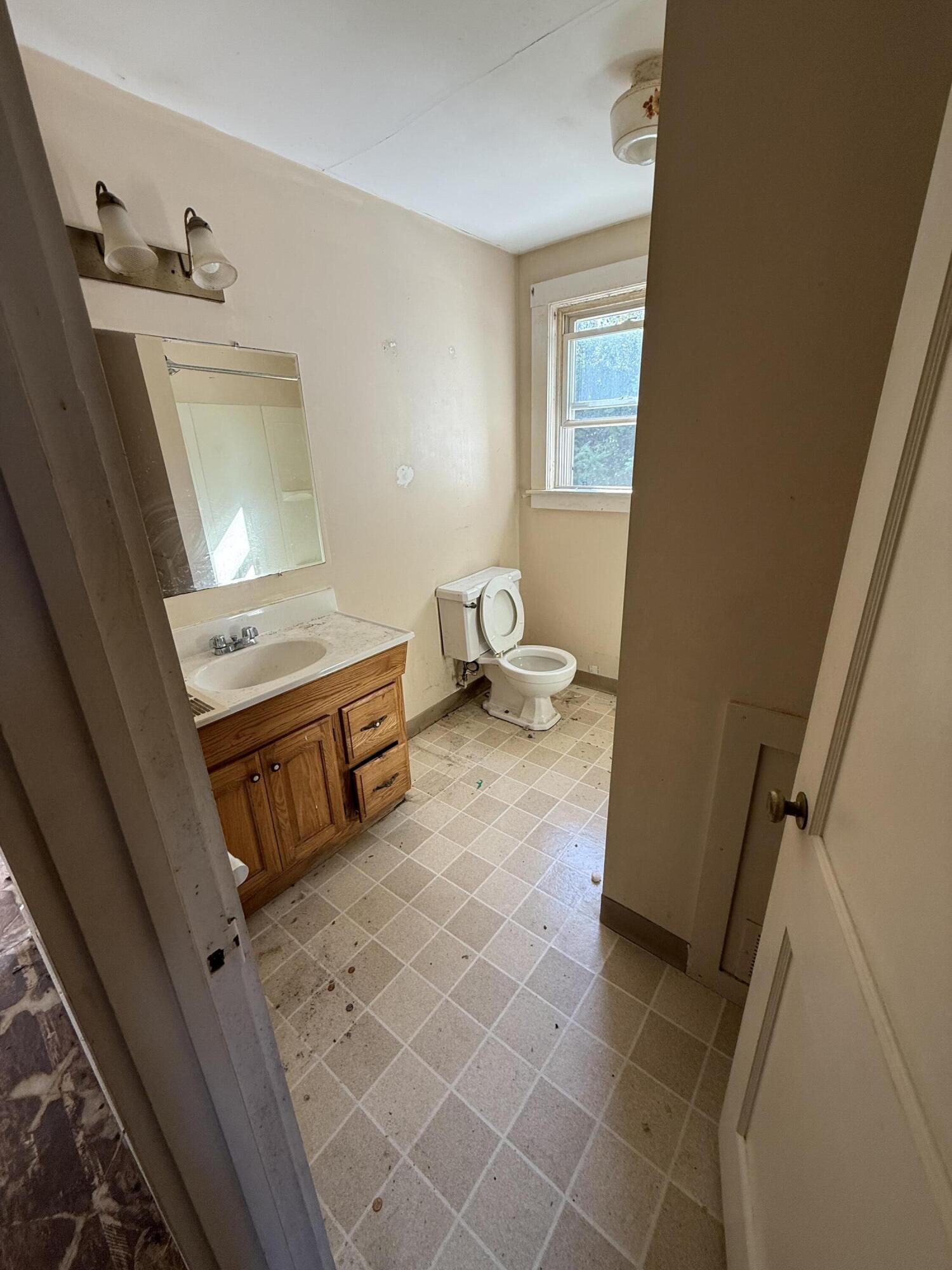 238 Main Road South Hampden, ME 04444 - Photo 8 of 20 IMG_2890