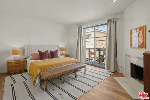 $1,599,000 | 1037 16th Street, Unit 10, Santa Monica, CA 90403