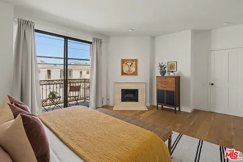 $1,599,000 | 1037 16th Street, Unit 10, Santa Monica, CA 90403