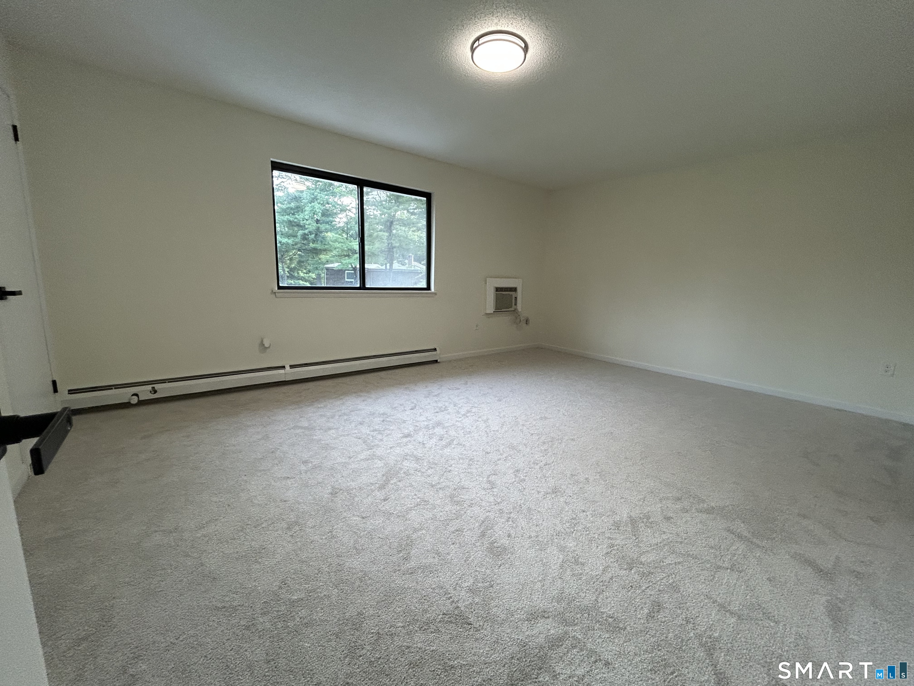 38 Sutton Place, Unit 38 Bloomfield, CT 06002 - Photo 32 of 39