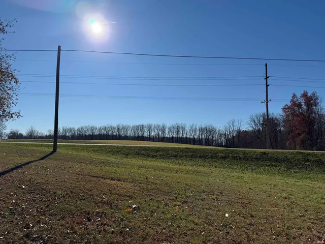 $60,000 | 800 East S, Wolcottville, IN 46795