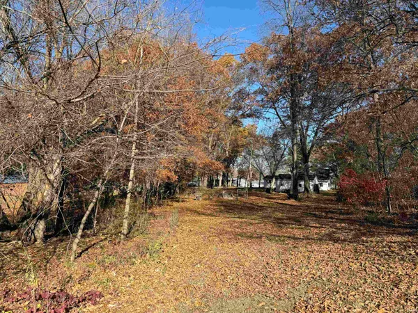 $60,000 | 800 East S, Wolcottville, IN 46795