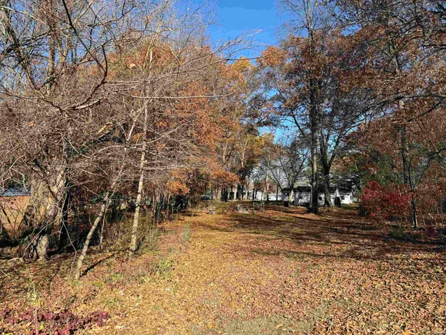 $60,000 | 800 East S, Wolcottville, IN 46795