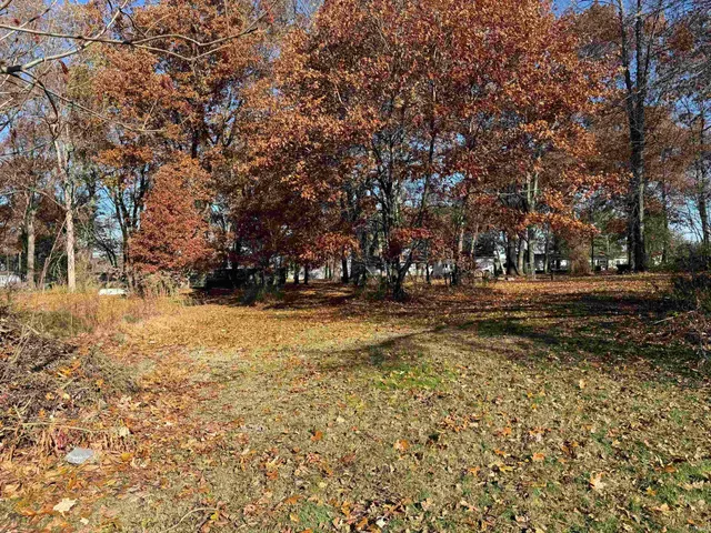 $60,000 | 800 East S, Wolcottville, IN 46795