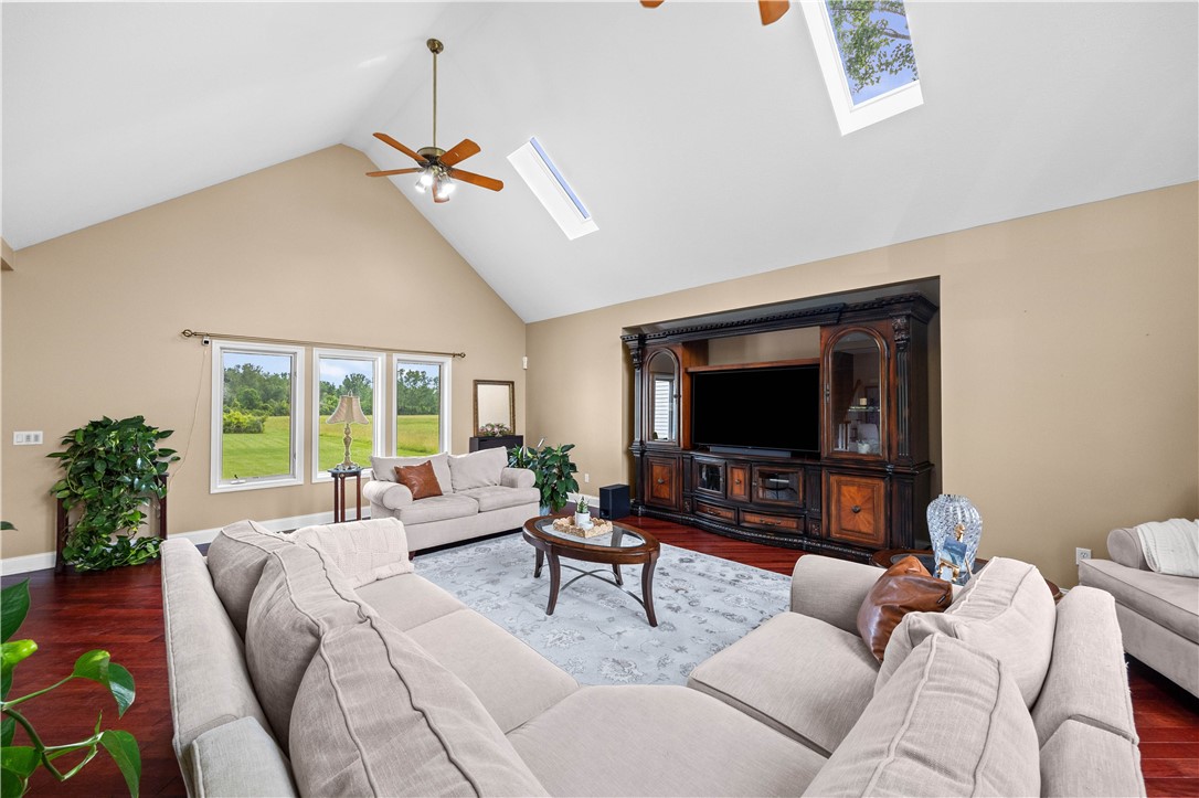 64 Frisbee Hill Road Greece, NY 14468 - Photo 7 of 45