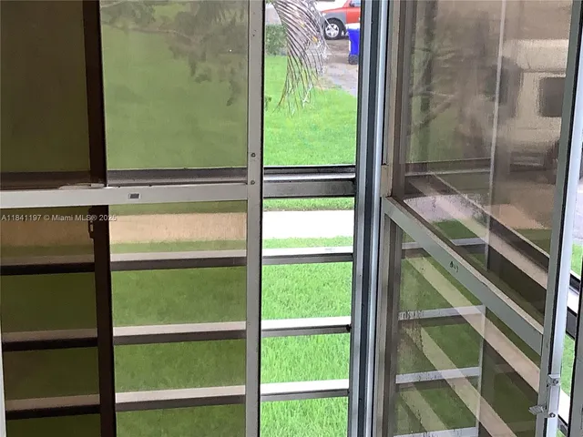 $1,420 | 60 Windsor C, Unit 60, West Palm Beach, FL 33417