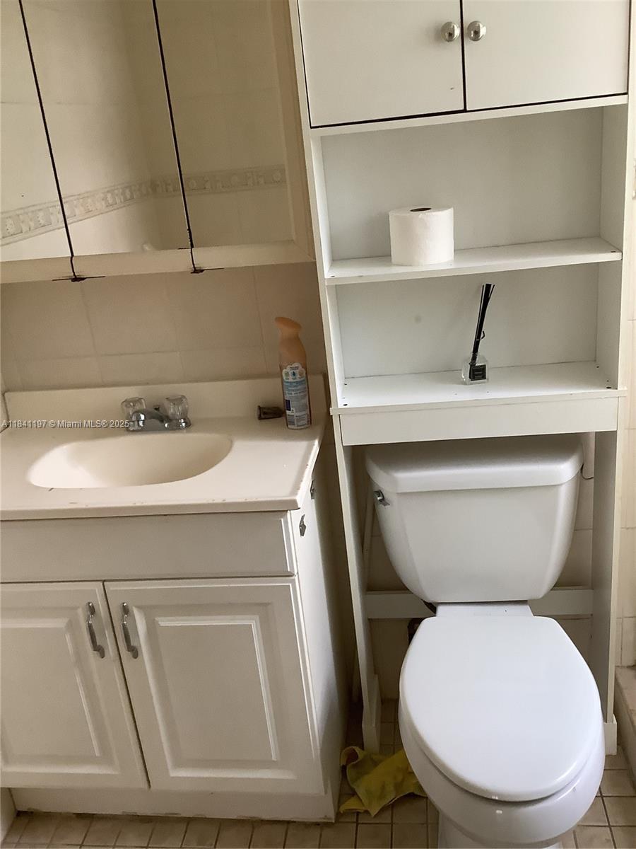 60 Windsor C, Unit 60 West Palm Beach, FL 33417 - Photo 21 of 34