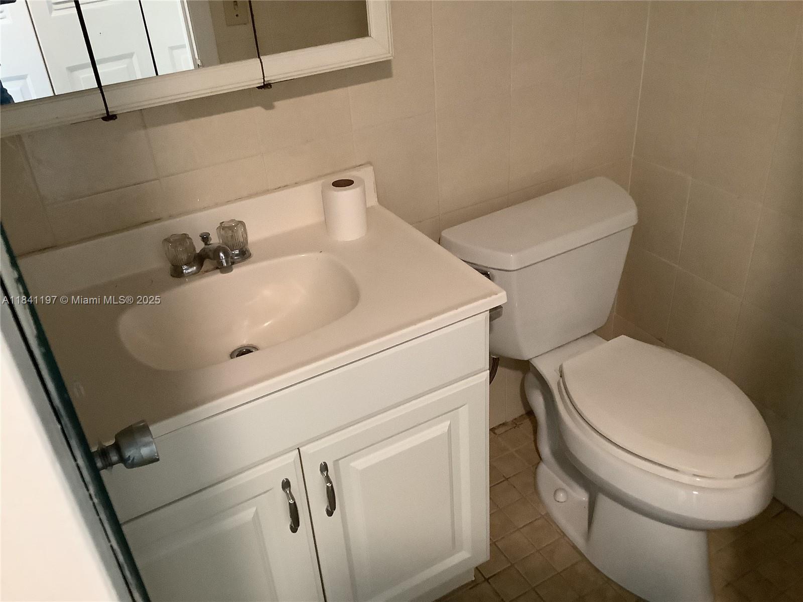 60 Windsor C, Unit 60 West Palm Beach, FL 33417 - Photo 24 of 34