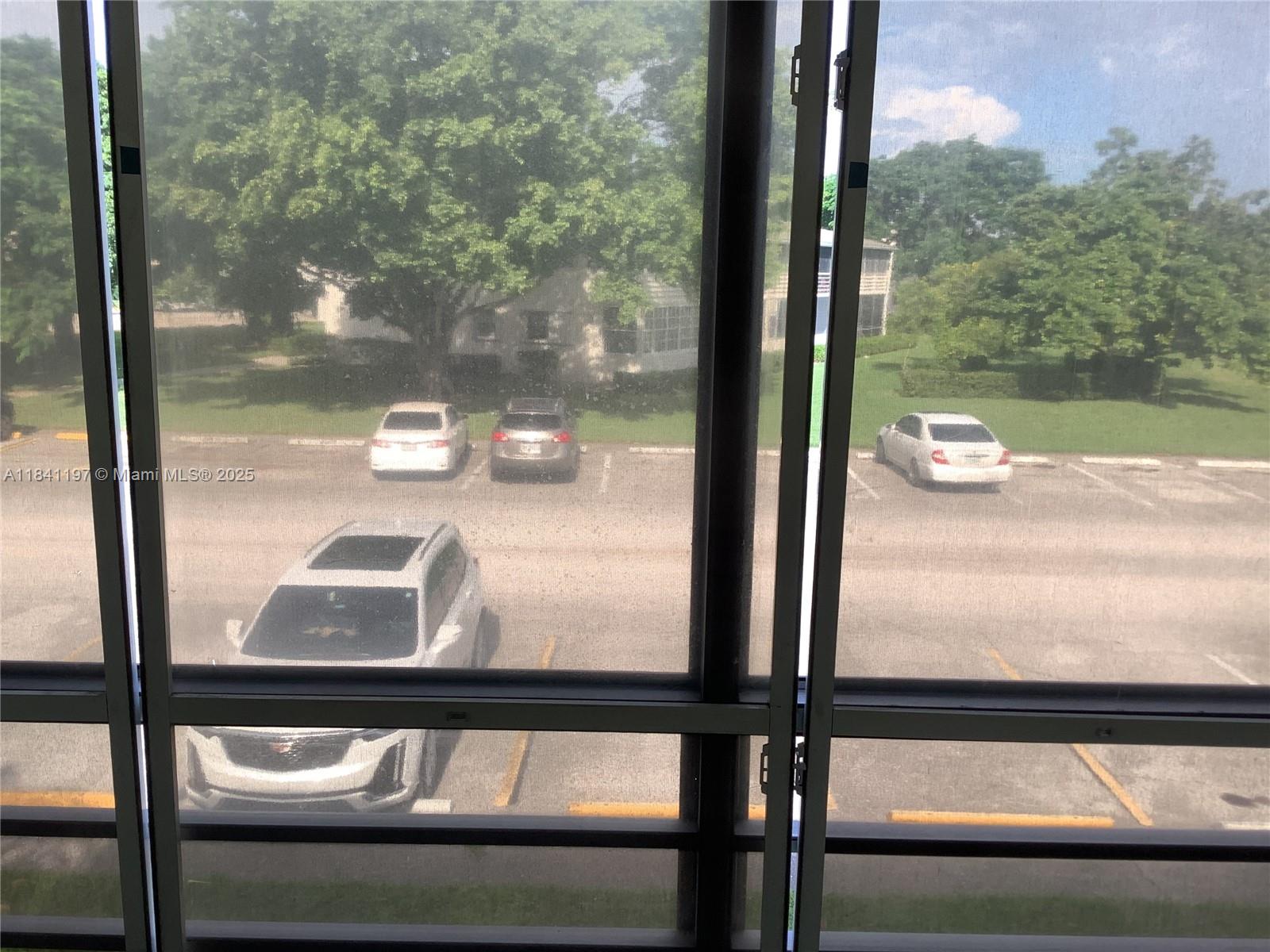 60 Windsor C, Unit 60 West Palm Beach, FL 33417 - Photo 31 of 34