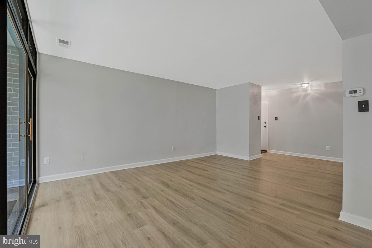 1663 Parkcrest Circle, Unit 200 Reston, VA 20190 - Photo 9 of 30