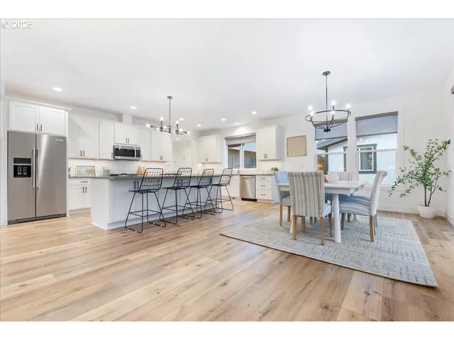 $699,000 | 14249 Holcomb Boulevard, Oregon City, OR 97045