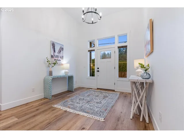 $699,000 | 14249 Holcomb Boulevard, Oregon City, OR 97045