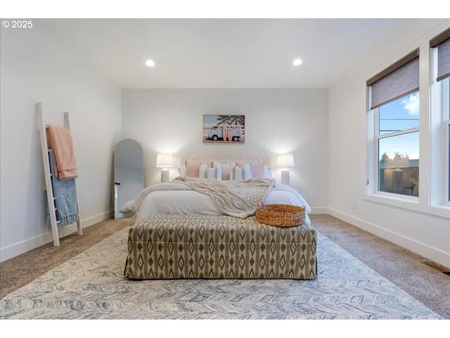 $699,000 | 14249 Holcomb Boulevard, Oregon City, OR 97045