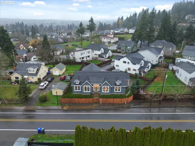 $699,000 | 14249 Holcomb Boulevard, Oregon City, OR 97045