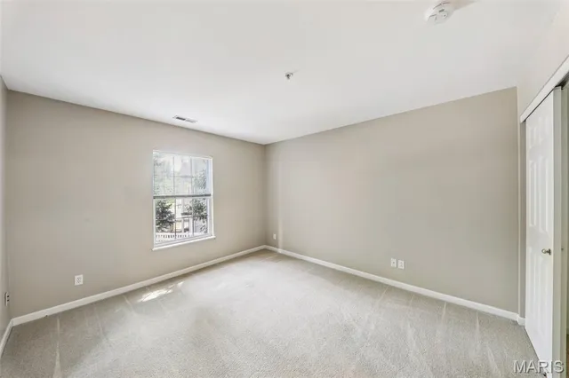 $164,000 | 450 Benton Drive, Unit E, St. Peters, MO 63376