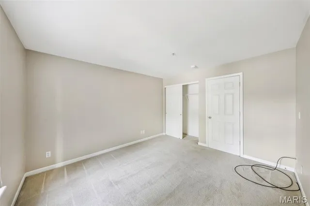 $164,000 | 450 Benton Drive, Unit E, St. Peters, MO 63376