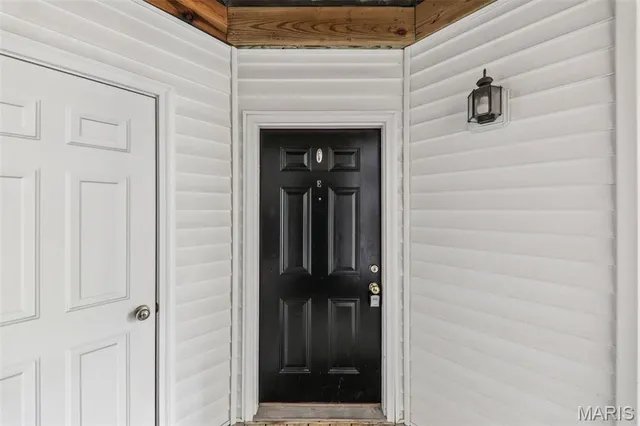 $164,000 | 450 Benton Drive, Unit E, St. Peters, MO 63376