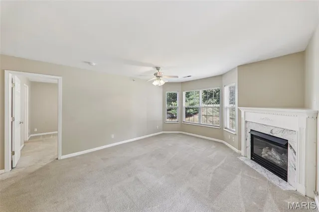 $164,000 | 450 Benton Drive, Unit E, St. Peters, MO 63376