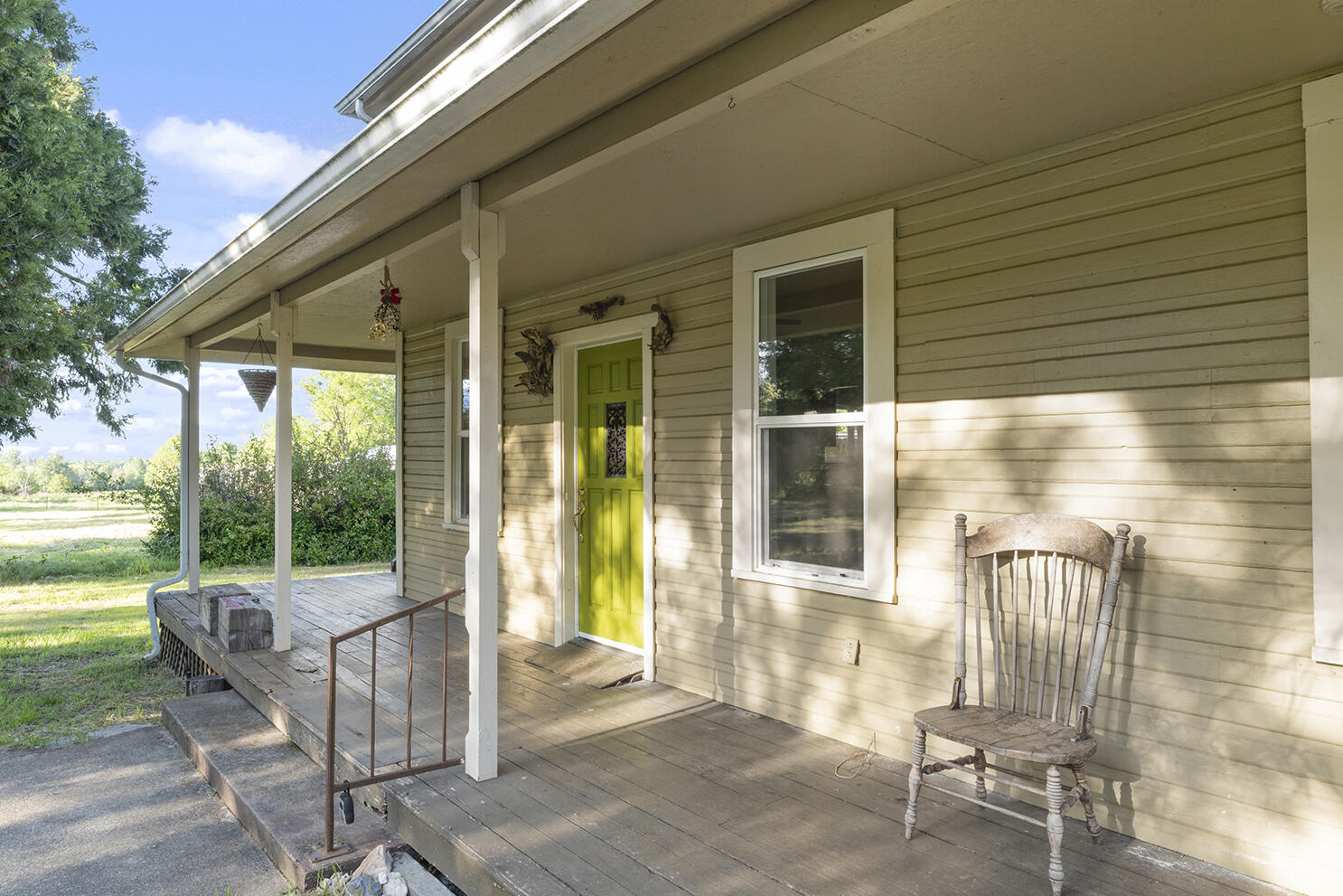 2401 East Fork Road Williams, OR 97544 - Photo 2 of 37 DSC_6530