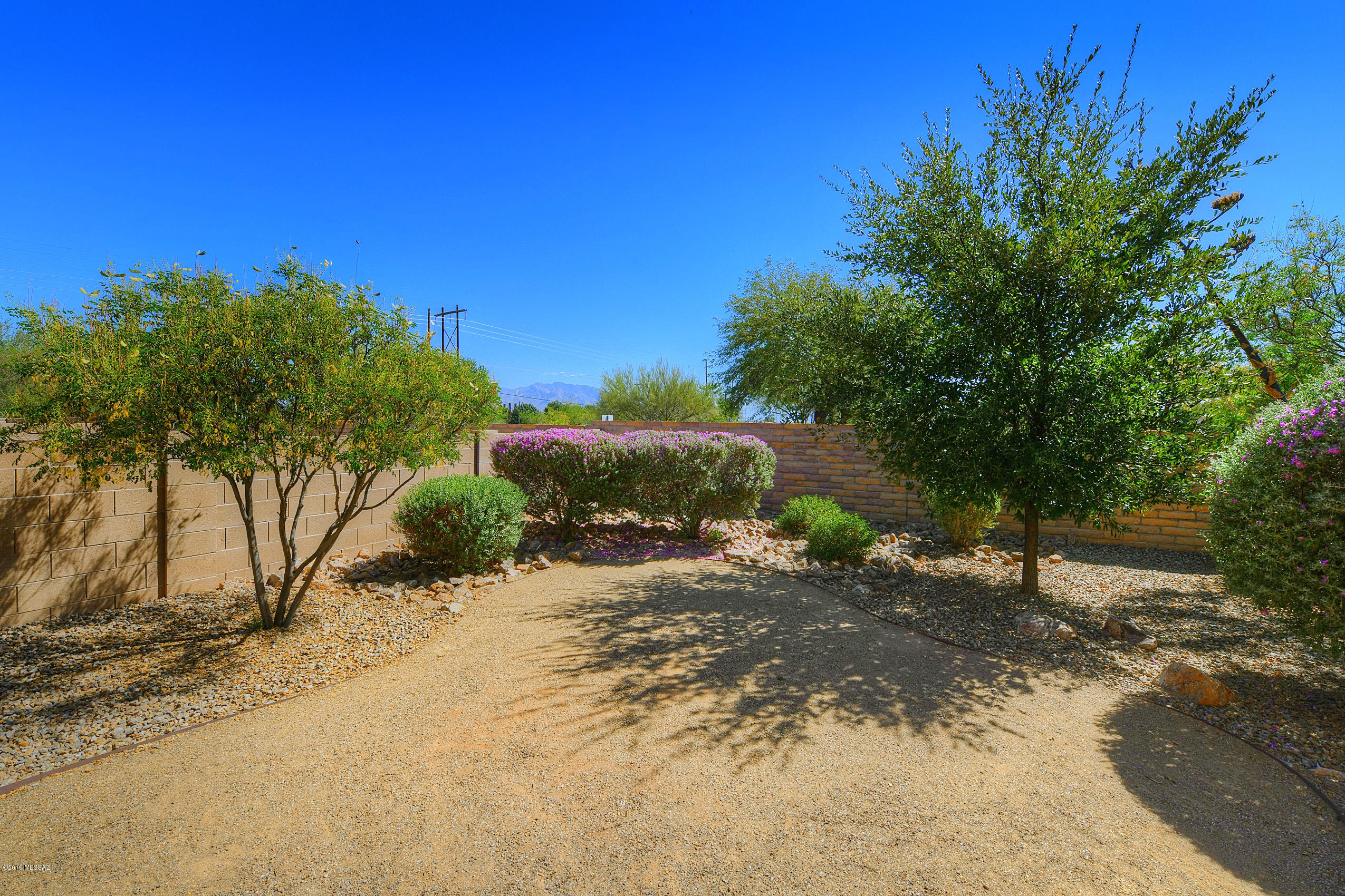 8546 North Sunny Rock Ridge Drive Tucson, AZ 85743 - Photo 11 of 22
